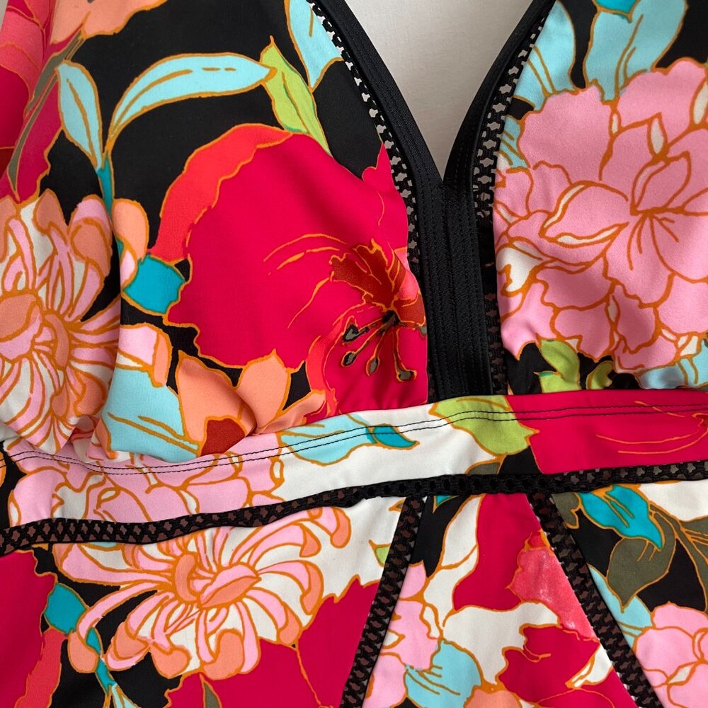 Time and Tru Floral Garden One Piece Swimsuit - Size 3X - New! - Picture 3 of 6
